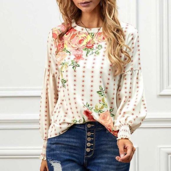 Tops - Floral Print Banded Neckline Long Bubble Sleeve Blouse Top NWT